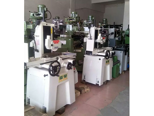 立（lì）式車（chē）床